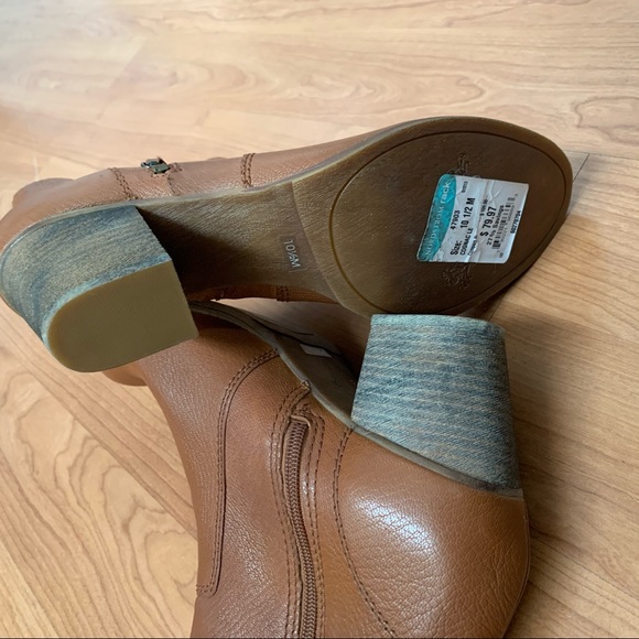 New!! Nine West Leather Ankle Boots - Picture 7 of 7